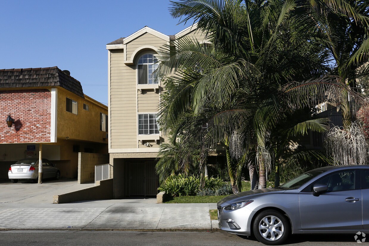 3651 Jasmine Ave, Los Angeles, CA 90034 3651 Jasmine Ave Los Angeles