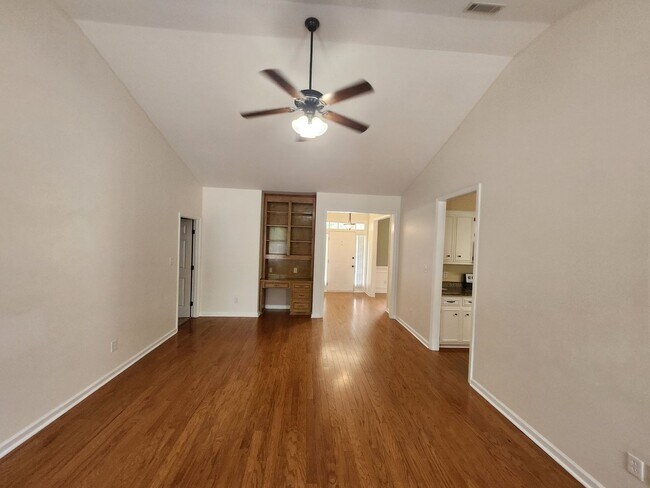 Building Photo - 1153 Hartford Trail