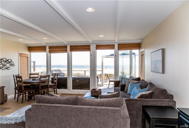 Building Photo - 35 Surfside Ave.