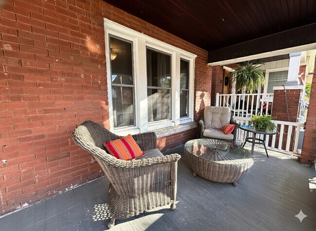 Building Photo - 21 Barnesdale Ave S