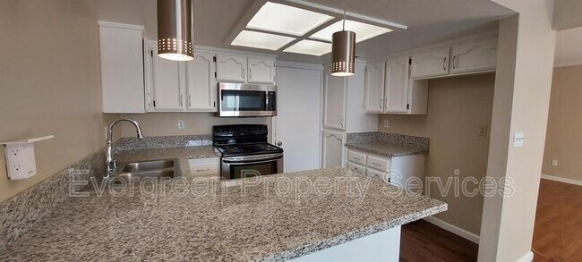 Foto del edificio - 3360 Bow Mar Ct