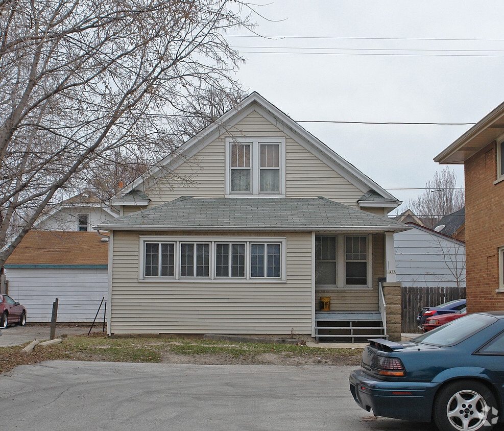 Building Photo - 1438 S 81st St