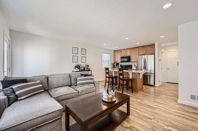 Building Photo - 9161 Castlebear Dr