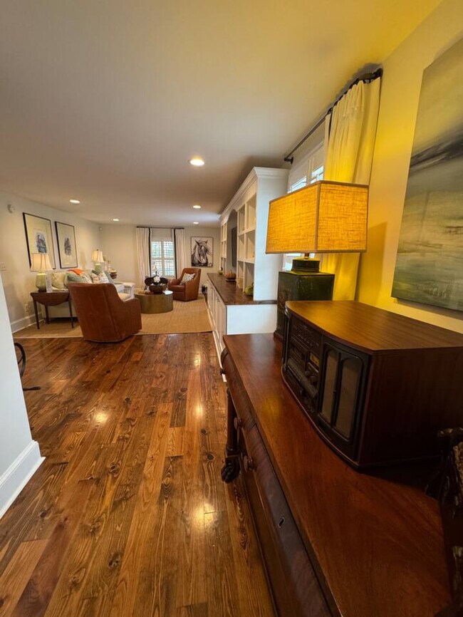 Foto del edificio - 16615 Spotswood Trail