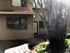 Building Photo - 4411 Kaplan Dr