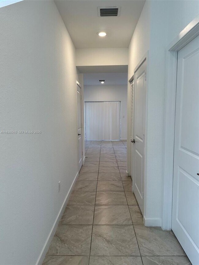 Foto del edificio - 25338 SW 135th Ave