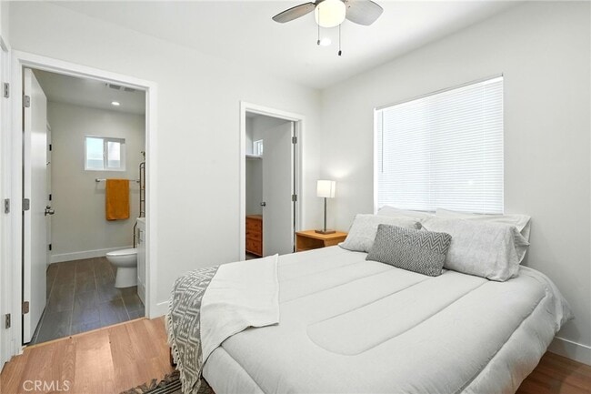 Foto del edificio - 9221 Swinton Ave