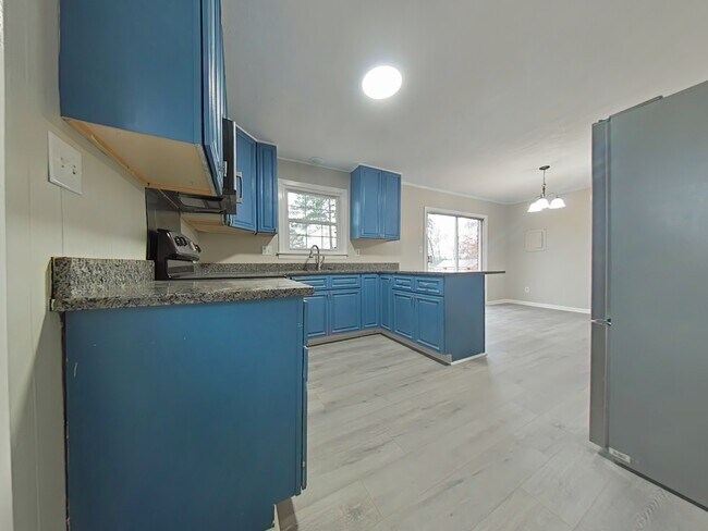 Foto del edificio - 285 Decatur Dr