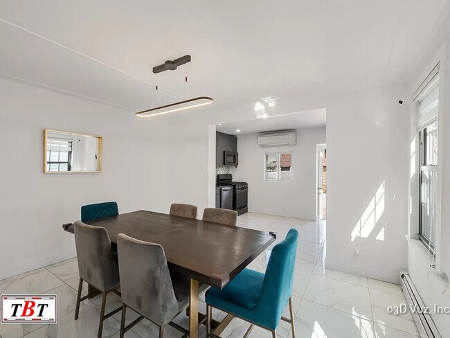Foto del edificio - Newly Renovated Beauty in Marine Park.