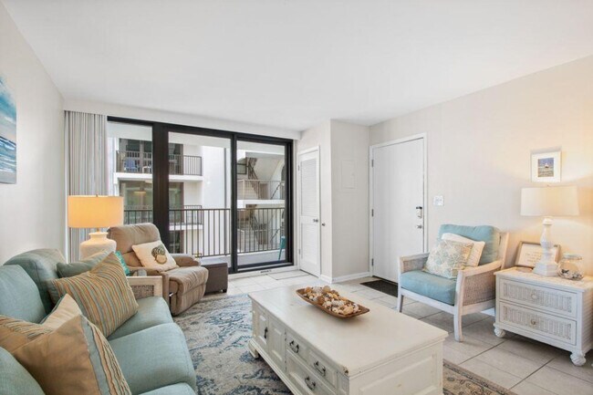 Foto del edificio - 427 E Beach Blvd
