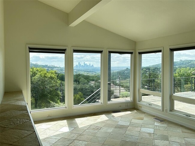 Building Photo - 5206 Scenic View Dr