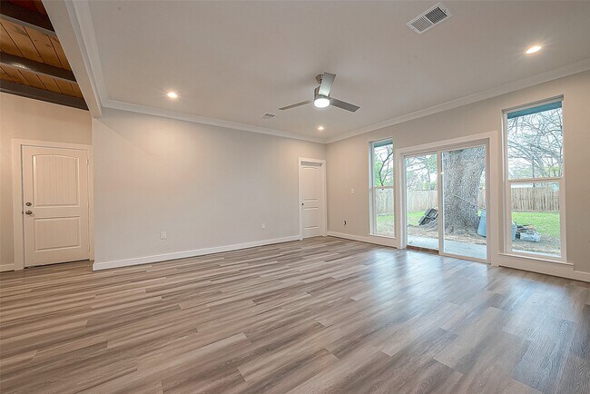 Building Photo - 6148 Carew St