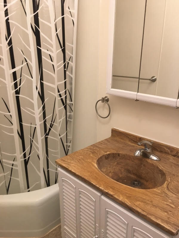 bath room - 1129 Elm St