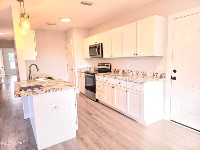 Foto del edificio - 3805 E 4th St