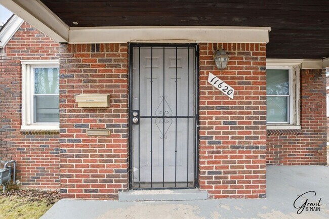 Foto del edificio - $1,250 - Charming 3 Bedroom Bungalow - Det...