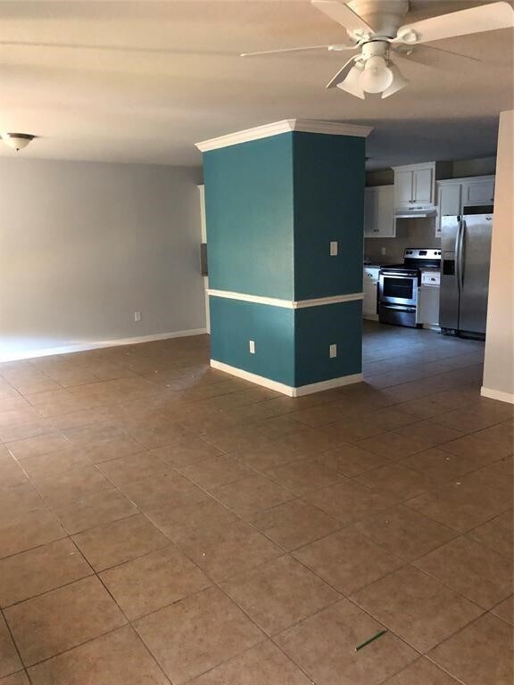 Building Photo - 319 Kansas St