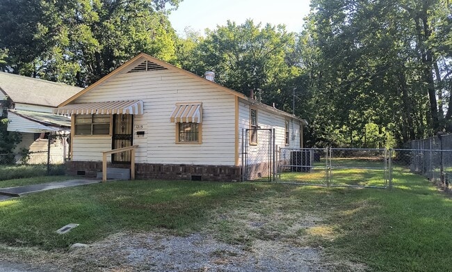 Building Photo - 1215 S Virginia St
