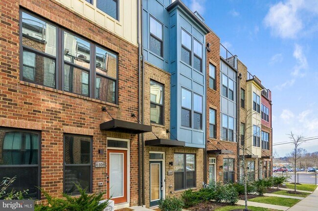 Building Photo - 6106 Chronicle St