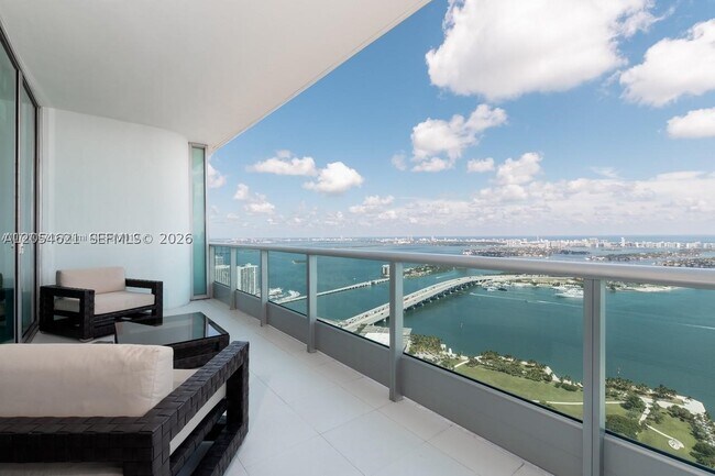 Foto del edificio - 900 Biscayne Blvd