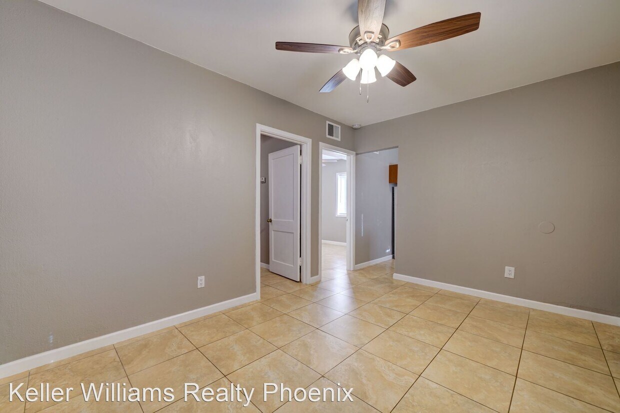 Primary Photo - 2 br, 1 bath House - 9316 East Balsam Aven...