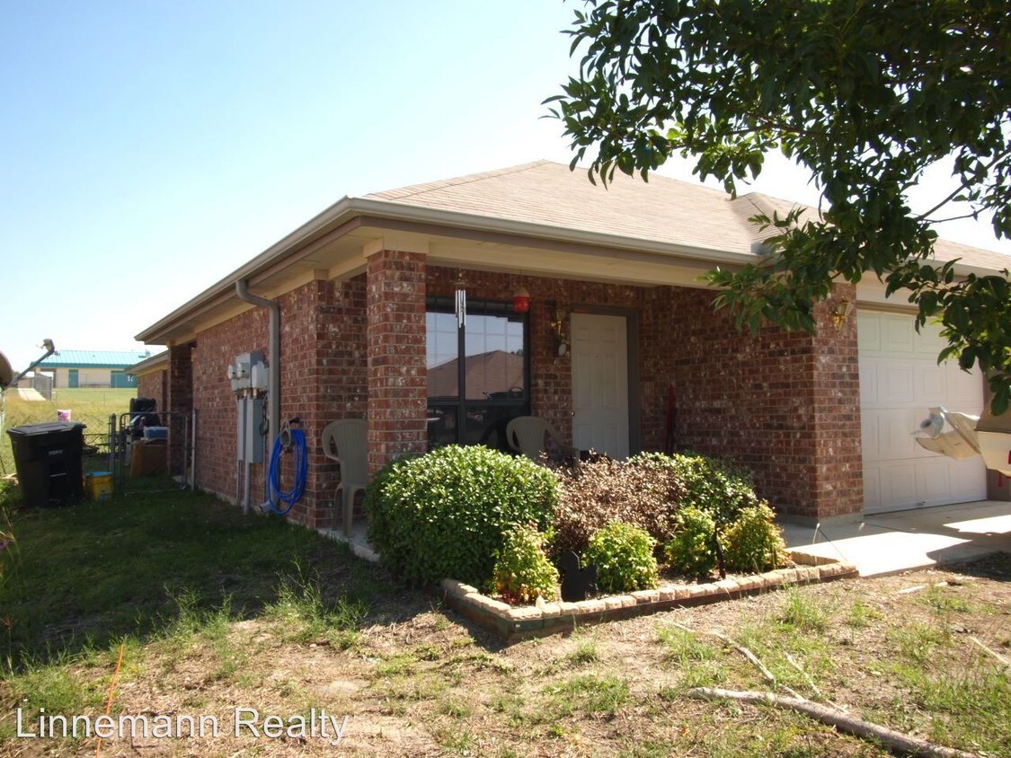 Foto principal - 3704 Dustin Ct