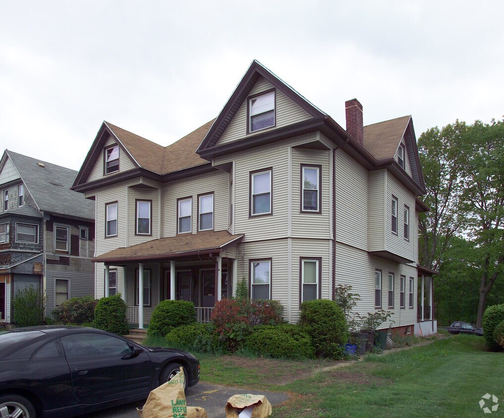 Primary Photo - 615-617 Front St