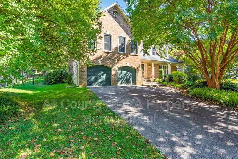 Primary Photo - 13409 Montvale Dr