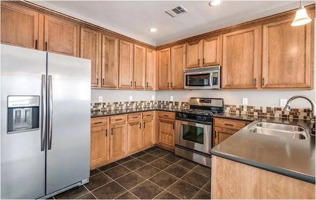 Foto del edificio - 5730 Grosseto Dr