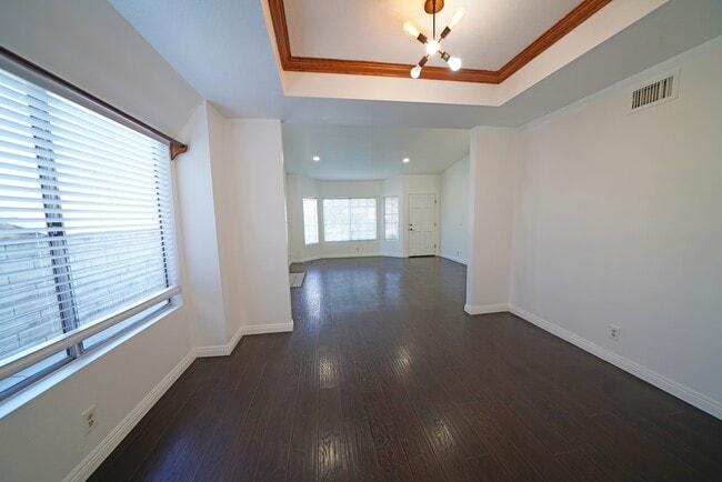 Foto del edificio - 27767 Crookshank Dr