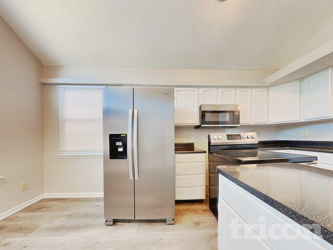 Building Photo - 1224 Stradford Ct