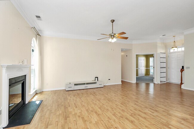 Foto del edificio - Beautiful 4/3 Home for Rent
