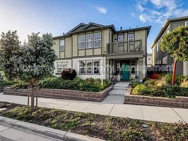 Building Photo - 211 9th St