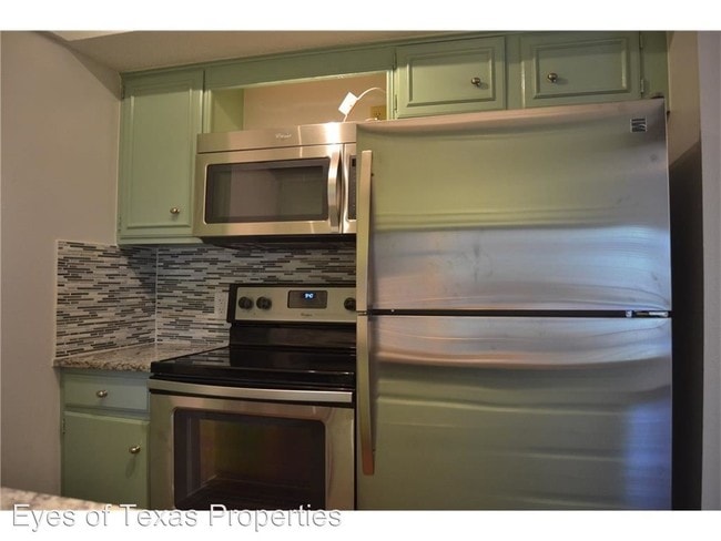 Building Photo - 6306 Shadow Valley Dr