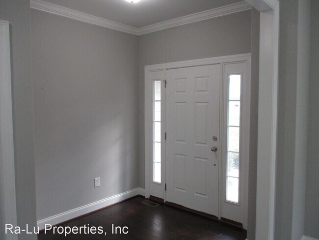 Building Photo - 4 br, 3.5 bath House - 7301 Lambert Lake Ct.