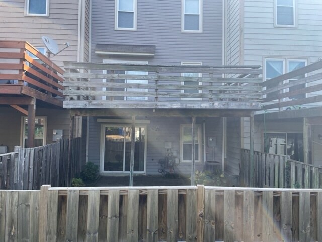 Foto del edificio - 10704 Brice Ct
