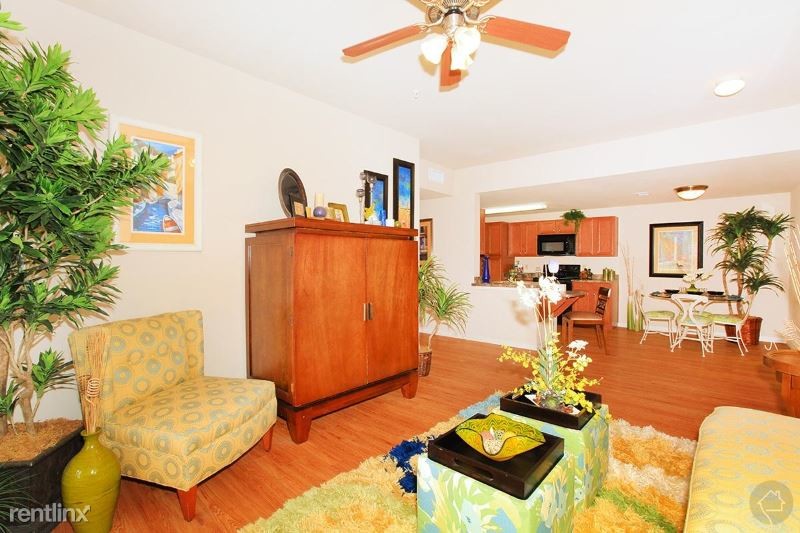 Primary Photo - 4923 Cromwell Dr