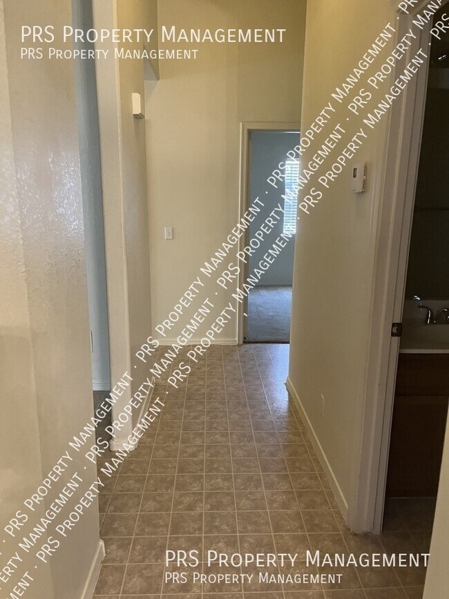 Foto del edificio - 2657 S Keene