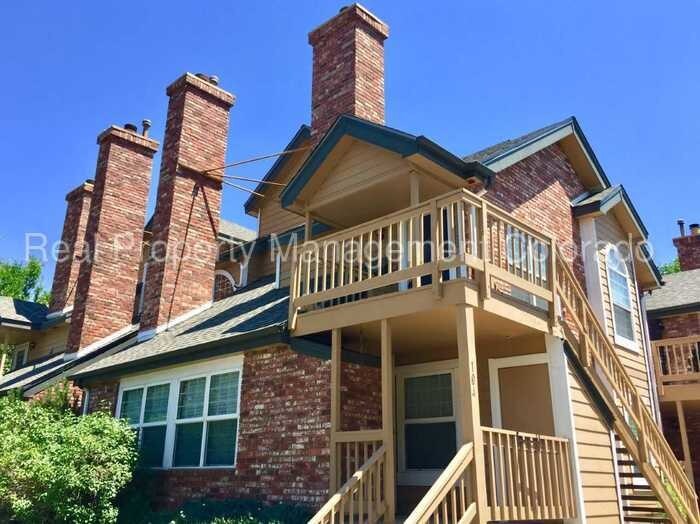 Primary Photo - Lovely Condo in Sterling Commons