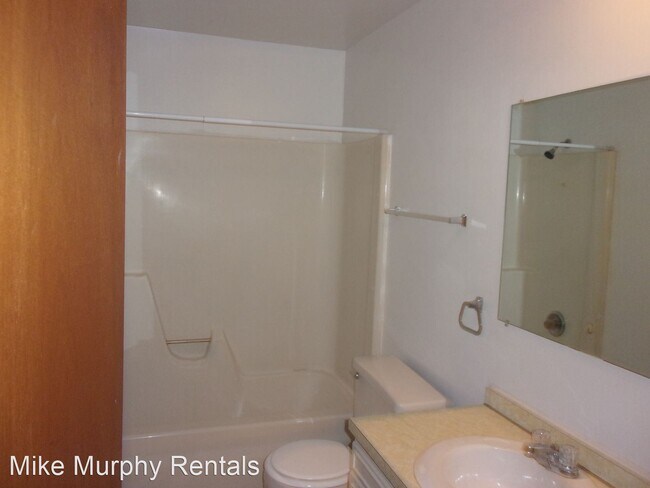 Building Photo - 2 br, 1.5 bath House - 431 Duke Street