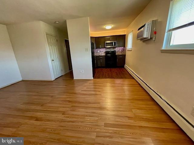 Foto principal - 137 W 5th Ave