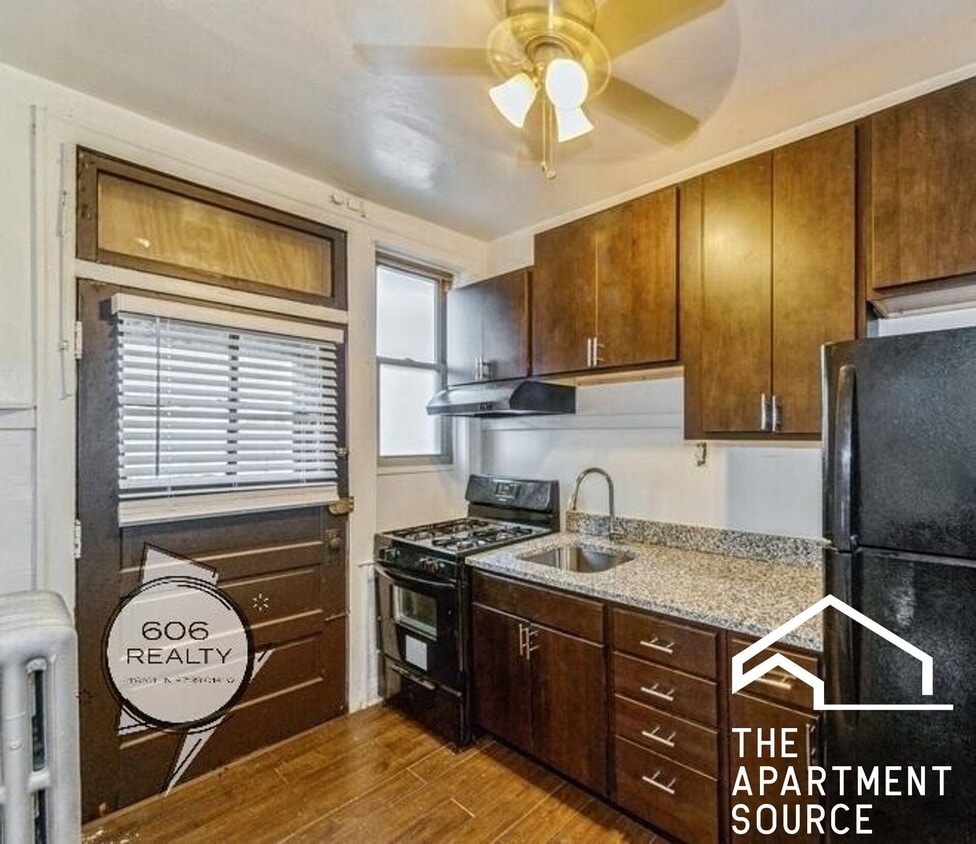 Photo - 118 S Austin Blvd (Oak Park, IL)