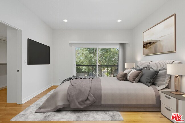 Foto del edificio - 13055 Mindanao Way