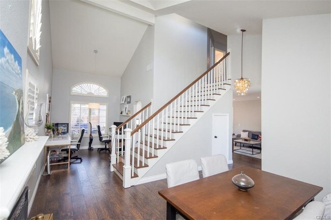 Foto del edificio - 9 Woodswallow Ln