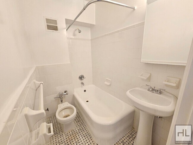 Building Photo - Studio in West Village | 9th Floor, Full-Service Building
