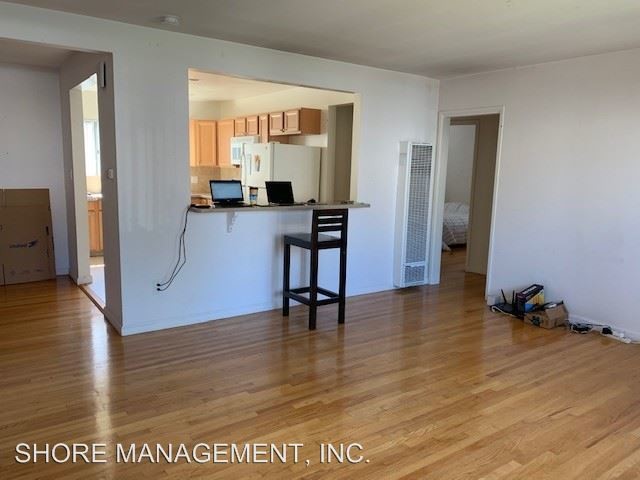 Foto del edificio - 3981-3983 Lamont St