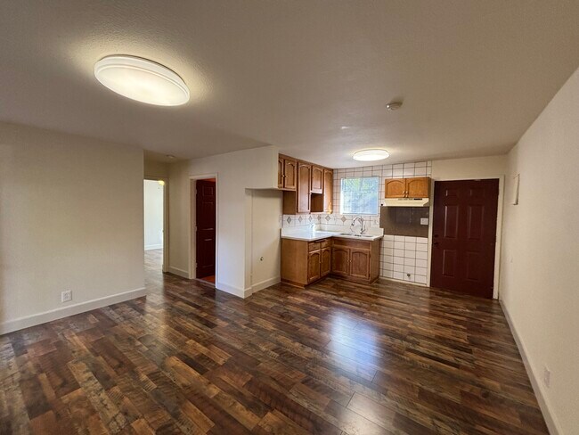 Building Photo - 12646 Ralston Ave