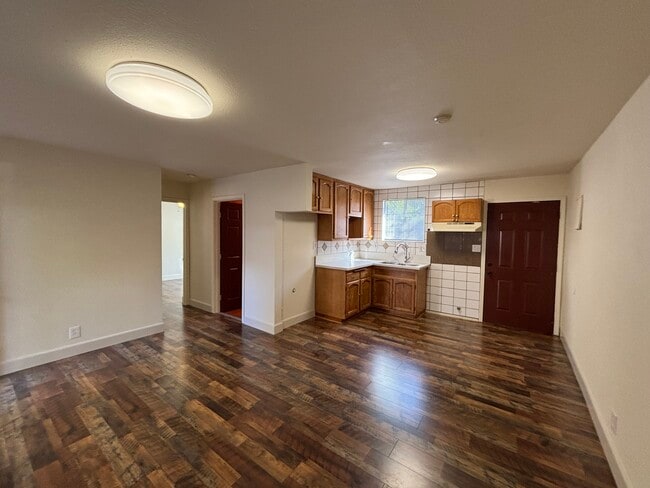 Foto del edificio - 12646 Ralston Ave