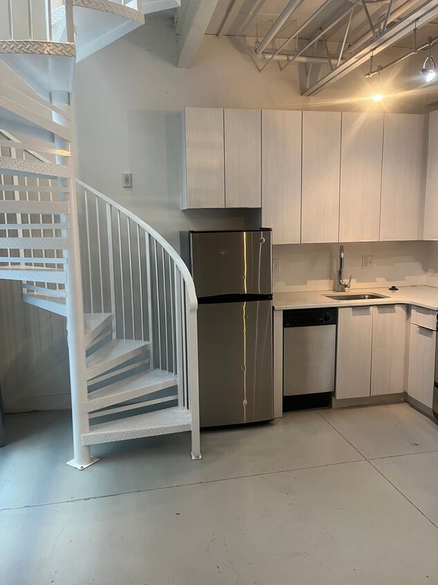 Primary Photo - Studio Loft in the Heart of Downtown