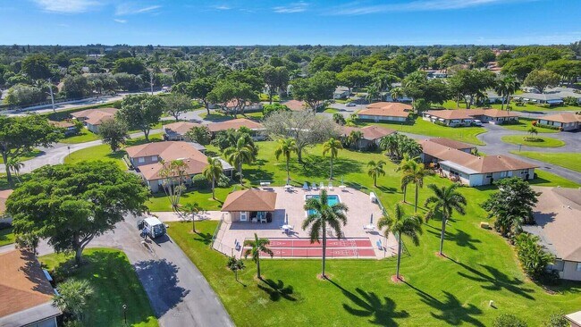 Foto del edificio - 141 Mockingbird Ln