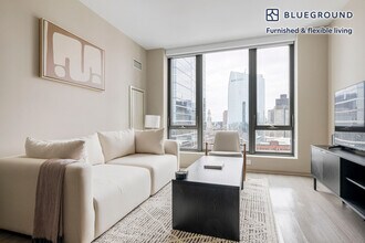 Building Photo - 1 Nashua St